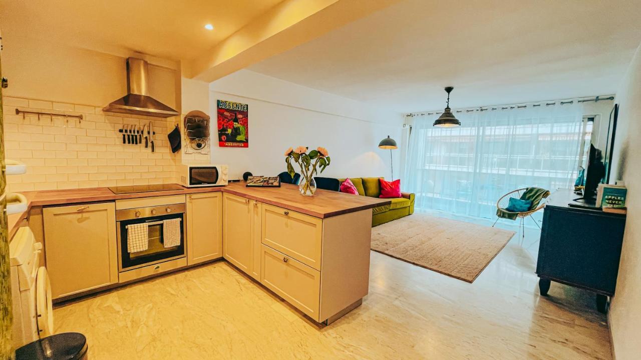 Elegant, Spacious, Central Nice Exterior foto