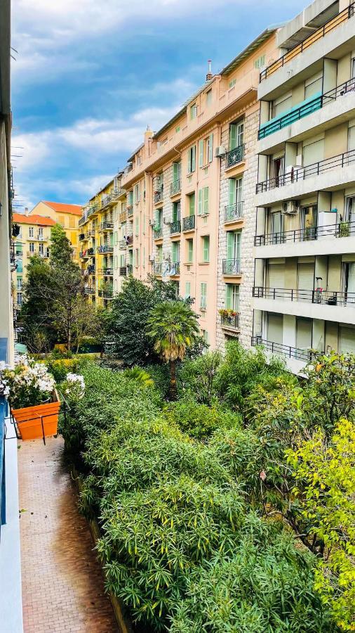 Elegant, Spacious, Central Nice Exterior foto